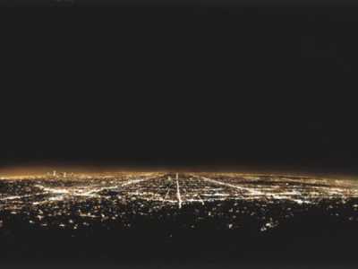Un'altra fotografia tra le pi� costose al mondo del fotografo Andreas Gursky: Los Angeles, del 1998, battuta per 2,9 milioni di dollari